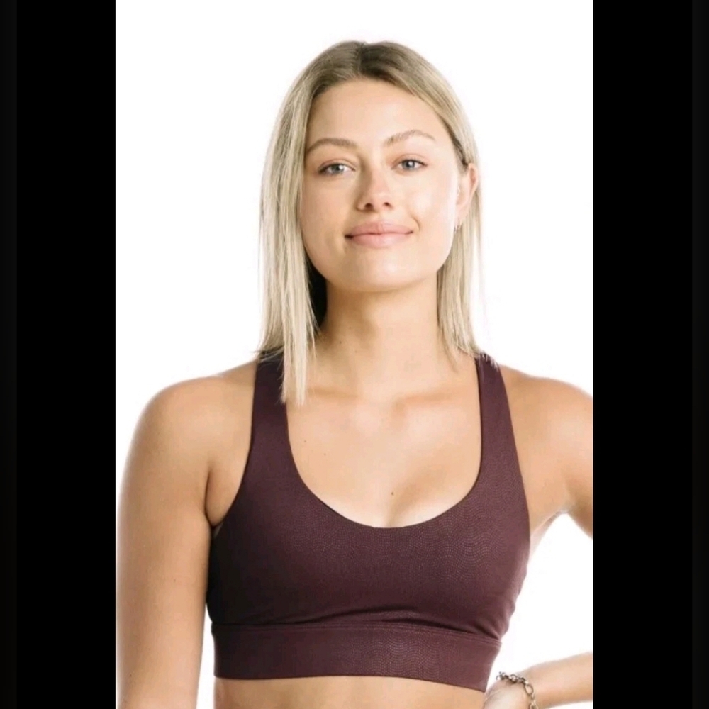 Zyia light n tight sports bra